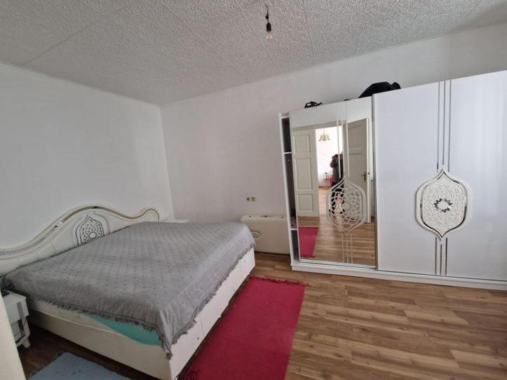 Modern Und Gemuetlich Appartement Ebenfurth Buitenkant foto